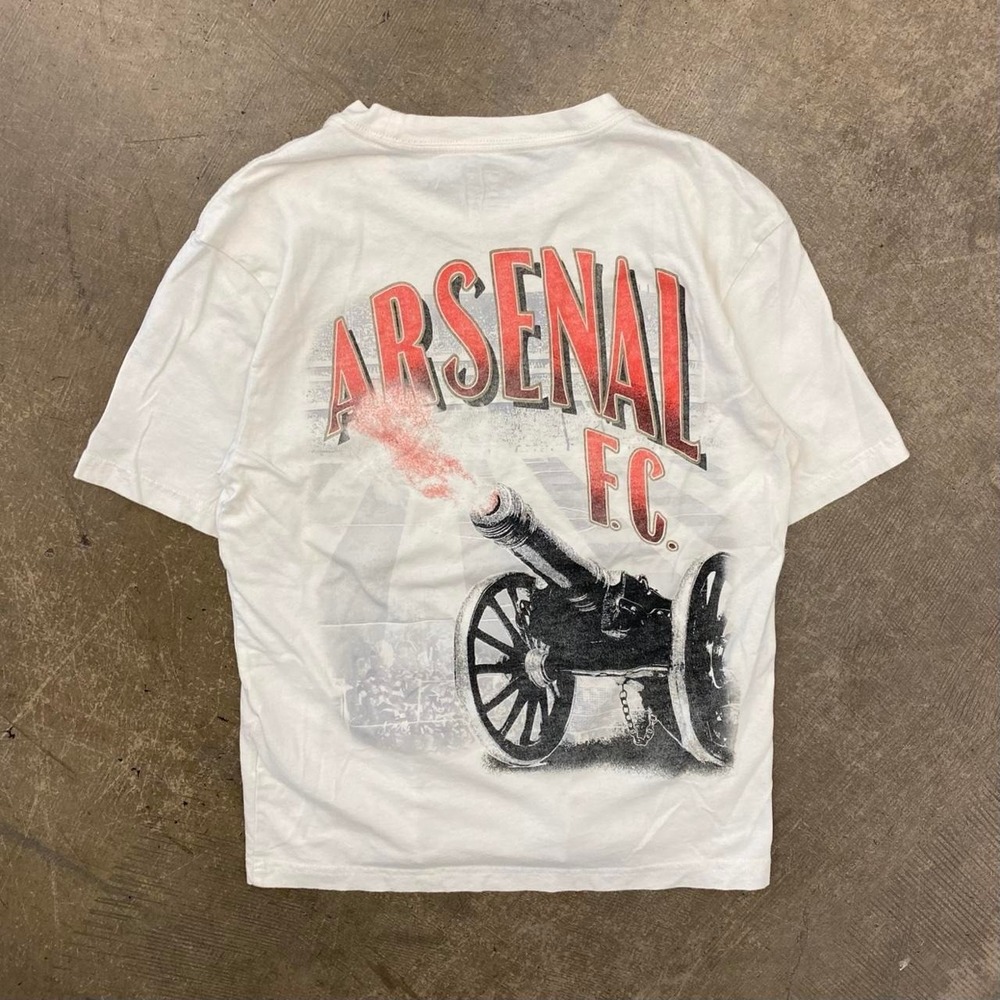 Arsenal FC Premier League Soccer Graphic T-Shirt Vintage Style Size Small DESR